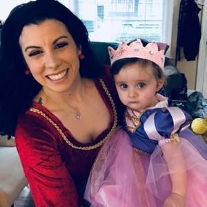 Meet your Posher, Daniela